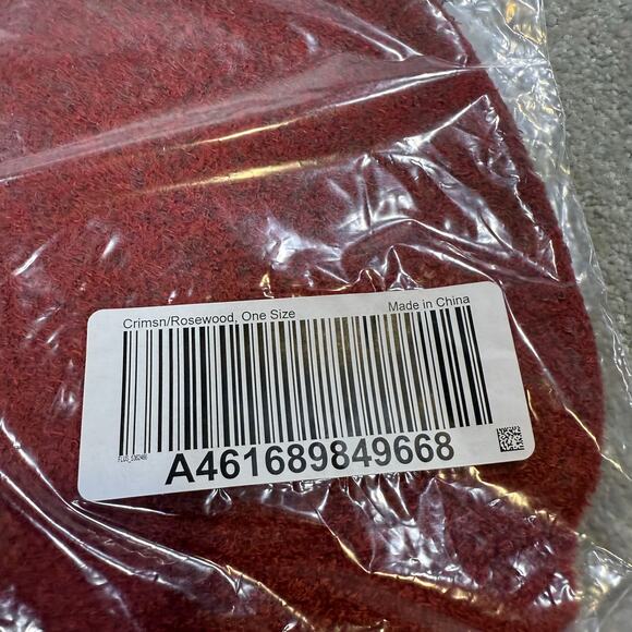 Barefoot Dreams NWT Cozy Chic Lite Confetti Beanie Hat Crimson Rosewood Red - Picture 9 of 10